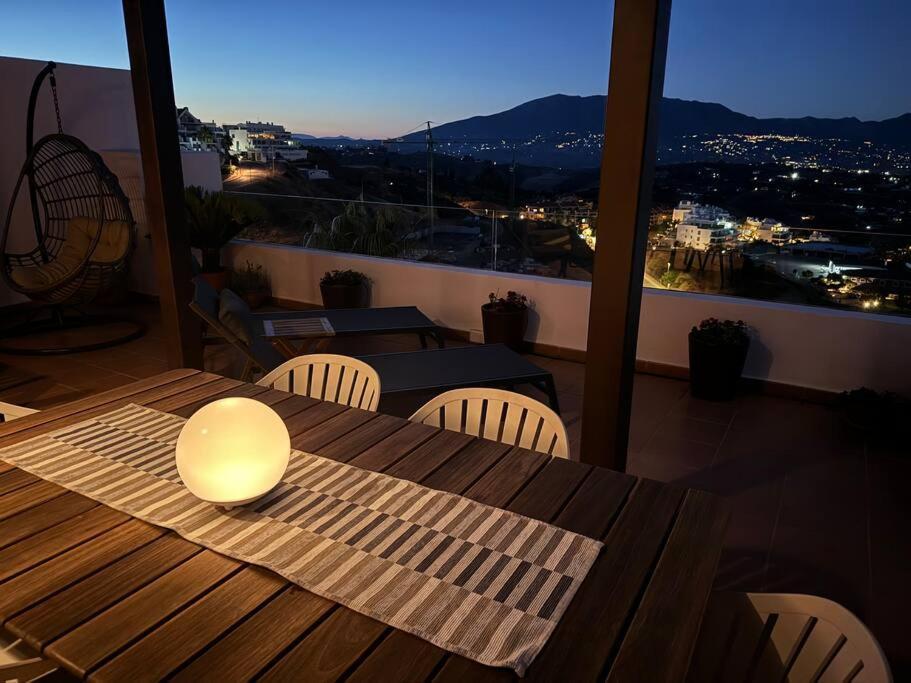 Casa Cerro Azul In La Cala Hills Club Lägenhet Sitio de Calahonda Exteriör bild