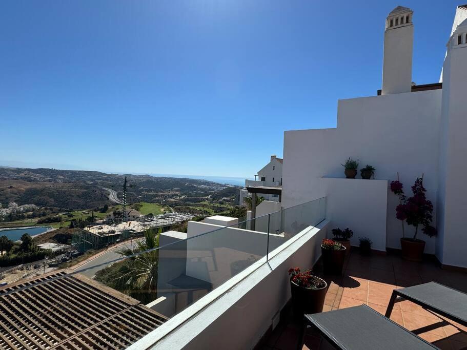 Casa Cerro Azul In La Cala Hills Club Lägenhet Sitio de Calahonda Exteriör bild